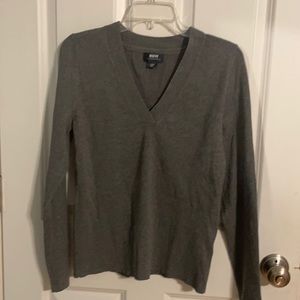 COPY - Anthropologie Maeve classic vneck sweater. Size L